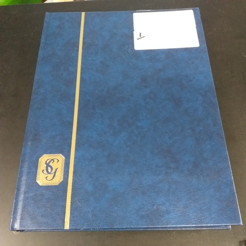 12 - Box: 6 Stock books and albums, contain collections from Jamaica, Malaysia, Football thematics and 2 ... 
