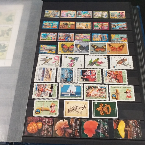 12 - Box: 6 Stock books and albums, contain collections from Jamaica, Malaysia, Football thematics and 2 ... 