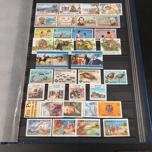 12 - Box: 6 Stock books and albums, contain collections from Jamaica, Malaysia, Football thematics and 2 ... 