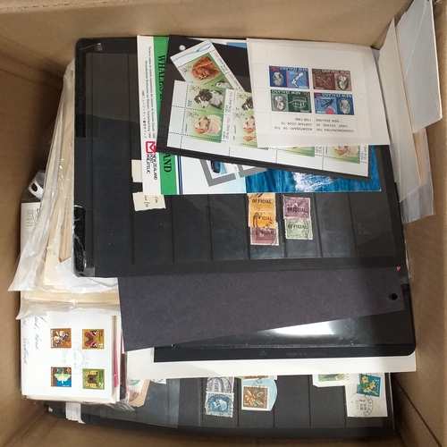 13 - Box: New Zealand, heavy box contains a potpourri of New Zealand material including several collectio... 