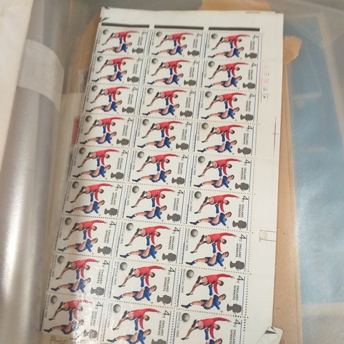 21 - Medium sized box housing six collections in 3 large albums and 3 small, includes China, Hong Kong, E... 