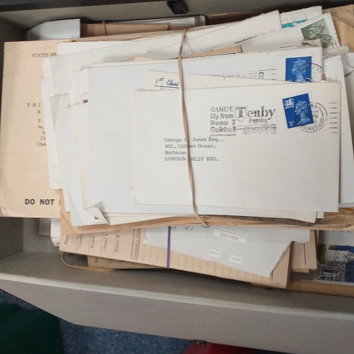 36 - Box containing boxes and packets of kilo-ware, mostly GB.  (1000's)