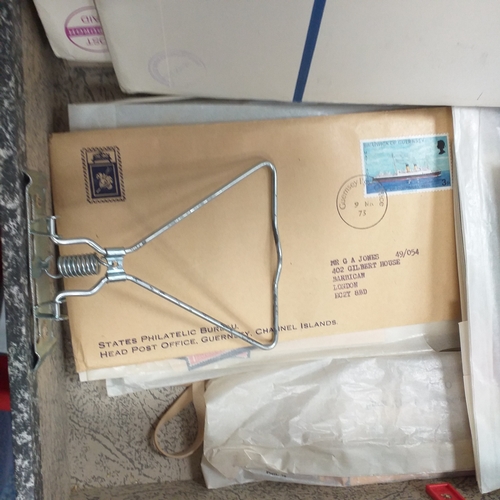 36 - Box containing boxes and packets of kilo-ware, mostly GB.  (1000's)