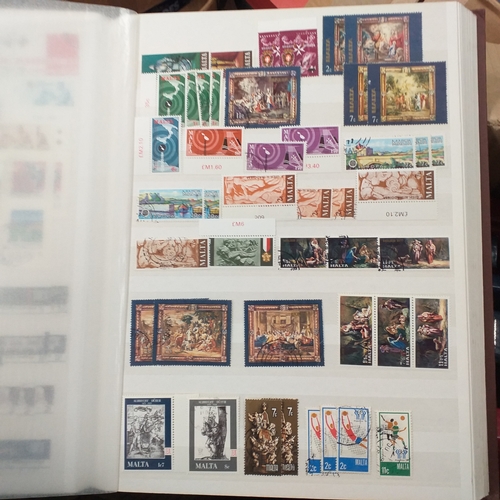16 - Box of British Commonwealth collections in stockbooks, includes the odd 'foreign' country.  A nice s... 
