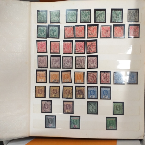 18 - Box of world/British Commonwealth on stock cards and leaves, includes collections and small accumula... 