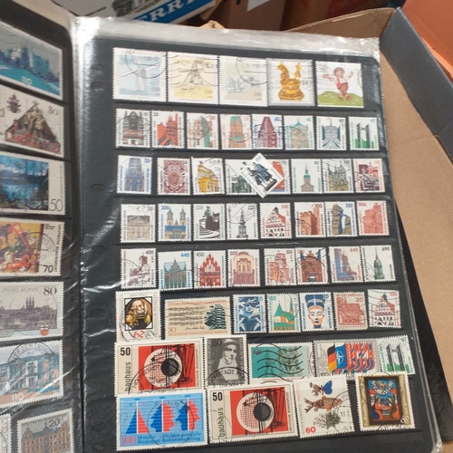 21 - Storage box housing a collection of albums includes South Africa, USA, Greece, Germany, GB, world se... 