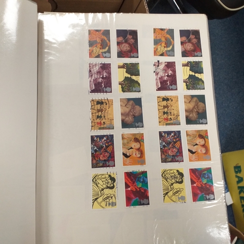 21 - Storage box housing a collection of albums includes South Africa, USA, Greece, Germany, GB, world se... 