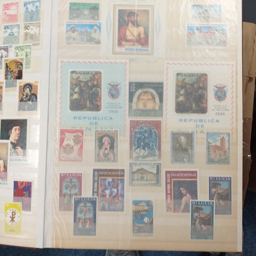 30 - Glory box housing World/Commonwealth on album leaves, Hagners, stamps in cigar boxes and tins. 3 sto... 