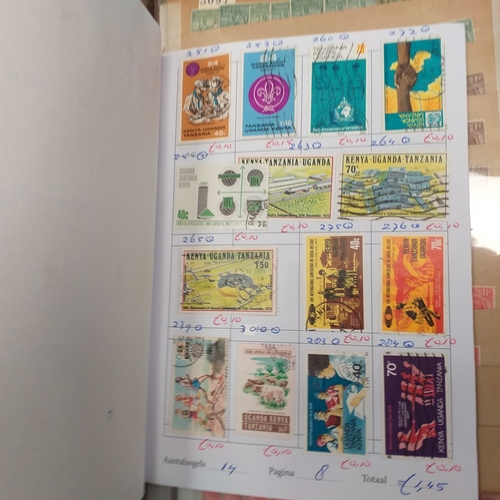 30 - Glory box housing World/Commonwealth on album leaves, Hagners, stamps in cigar boxes and tins. 3 sto... 