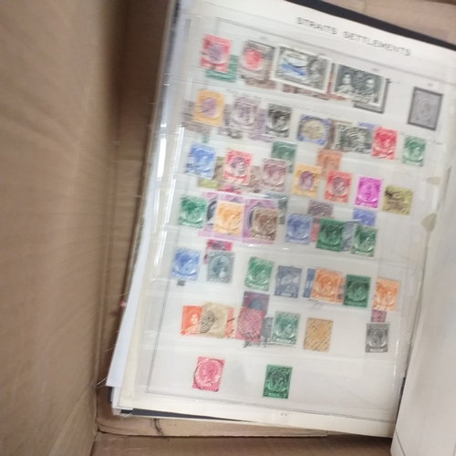 30 - Glory box housing World/Commonwealth on album leaves, Hagners, stamps in cigar boxes and tins. 3 sto... 