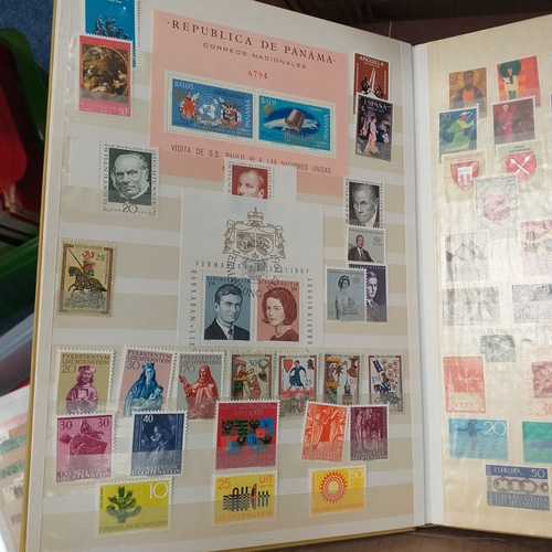 30 - Glory box housing World/Commonwealth on album leaves, Hagners, stamps in cigar boxes and tins. 3 sto... 