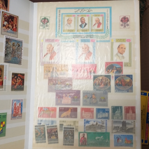 30 - Glory box housing World/Commonwealth on album leaves, Hagners, stamps in cigar boxes and tins. 3 sto... 