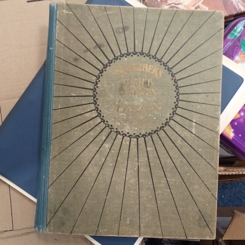 35 - Box housing a variety of collections in 8 albums/stock books includes mint Russia 1962 to 1971 appro... 