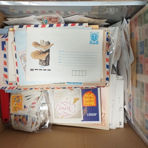 41 - Box containing stamps in packets (all off paper and sorted in to countries) on stock cards, album le... 