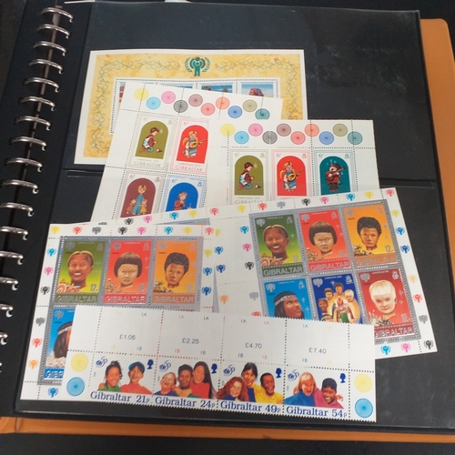 47 - Box containing 5 x Lindner Albums packed with world/europe issues mostly unmounted mint (few used) -... 