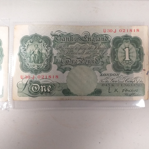 4 - Plastic packet containing 18 bank notes: 7 x GB, 6 x Japanese and also 2 x Singapore. Mostly in good... 