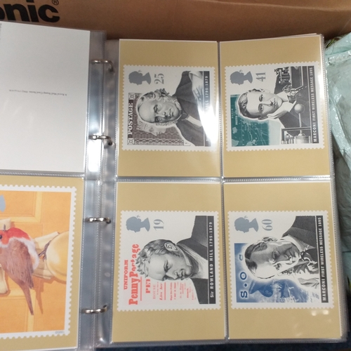 Great Britain - Box containing 7 x Royal Mail Postcard Albums housing a ...