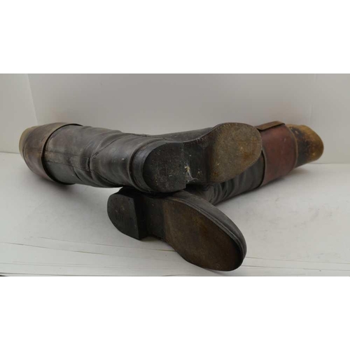 180 - A PAIR OF BLACK LEATHER, TAN TOP HUNTING / RIDING BOOTS with wooden trees 