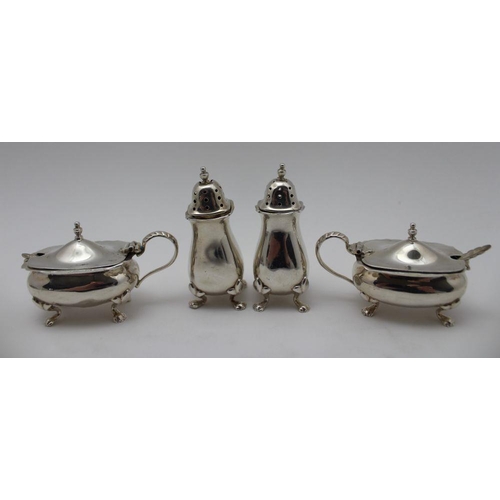 15 - Synder & Beddoes, Two silver pepper pots and two silver lidded mustards (without liners), Birmingham... 