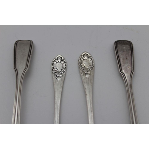 41 - Chawner & Co. (George William Adams), a pair of 19th century silver salt spoons of fiddle and thread... 