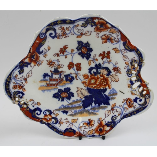 96 - A 19th century Amherst Japan stone china plate and shaped serving dish, decorated in the 824 pattern... 