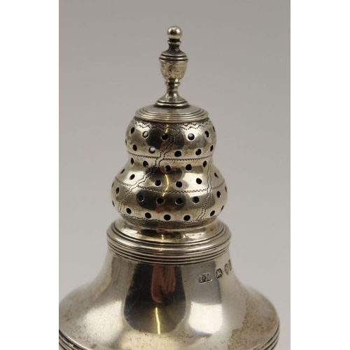 31 - John Merry, a George III silver sugar caster, London 1806, 102g