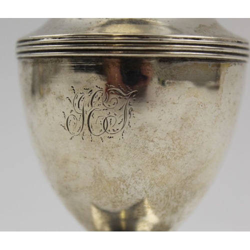 31 - John Merry, a George III silver sugar caster, London 1806, 102g