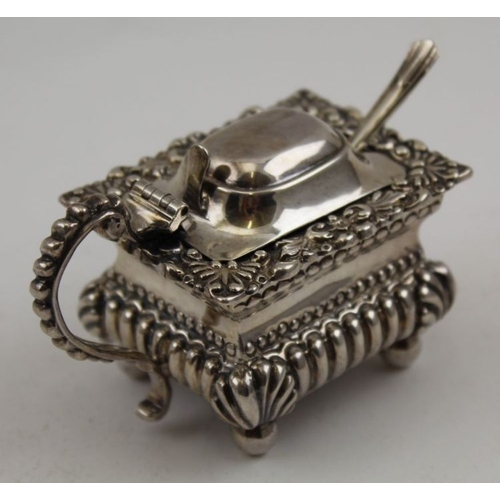 51 - C F Favell, a Victorian silver mustard pot, Sheffield 1896, non-original liner & spoon, 110g