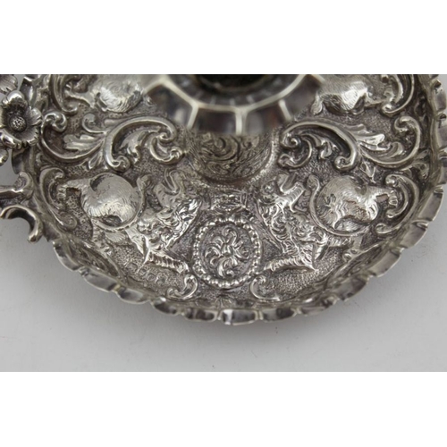 8 - Julias Rosenthal & Samuel Jacob, a Victorian silver chamberstick, London 1889, 133g