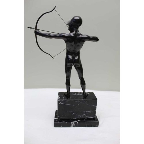 133 - After the Antique, a bronze of Classical archer, on polished marble base, 35cm (to top of bow)