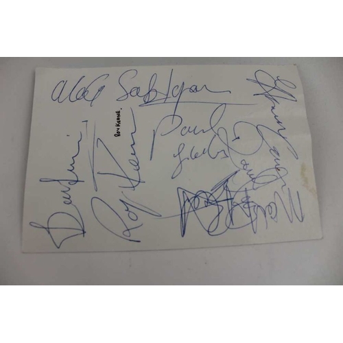 183 - An autographed football team photograph, Manchester United 1998-99, Carling Cup Champions, signed to... 