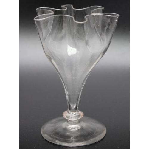 215 - A pair of Victorian handkerchief vases glass, circa 1840