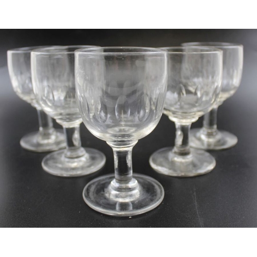 265 - A part suite of 19th century stemmed glasses, five of them 11cm high, and four 10cm high