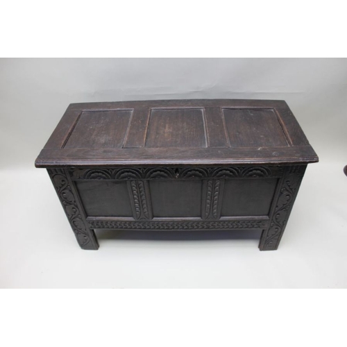 403 - An 18th century oak coffer 110 x 49 x 61 cm