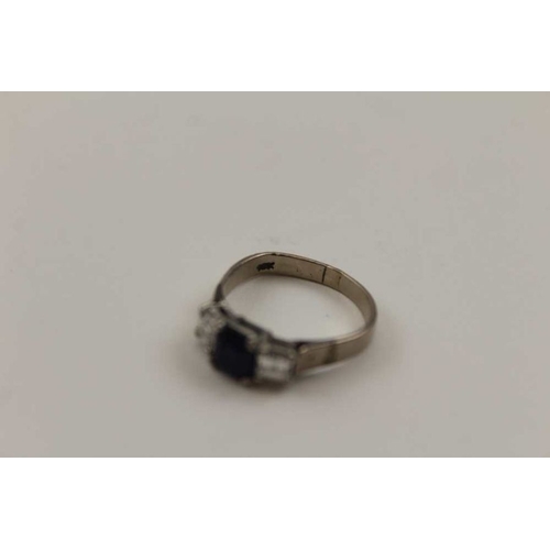 80 - An 18ct gold diamond & sapphire set ring, gross weight: 3.8g, ring size: O