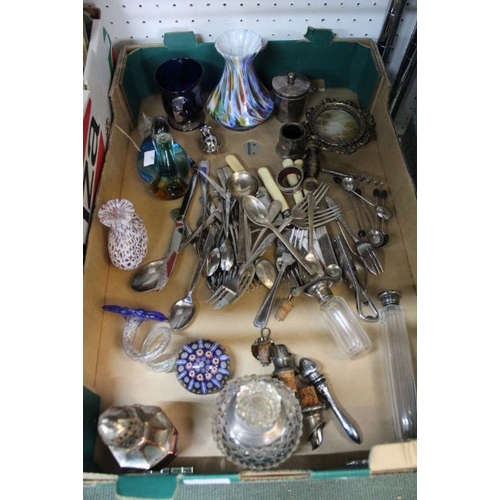 401 - A selection of useful & decorative domestic items to include hallmarked silver necked hobnail cut pe... 