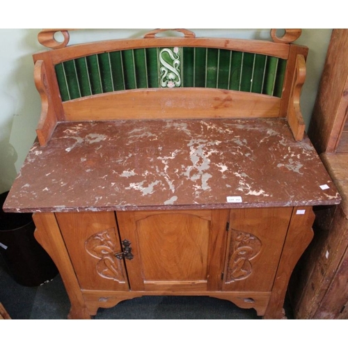 252 - An art nouveau marble topped washstand