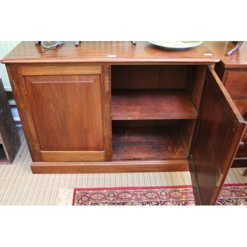 150 - A late 19th/ early 20th century mahogany two door side cabinet. 81 x 133cm.