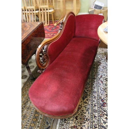 212 - Late 19th century mahogany framed extra long daybed/chaise in dark red velour, the seat 140cm long