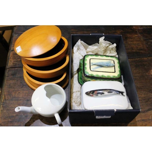 119 - Two ceramic sardine dishes, the covers with fish handles, one by Maruhon Ware, pop boat feeder, wood... 