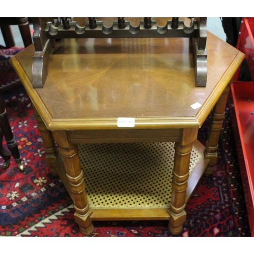 186 - A modern hexagonal topped coffee table with bergere undertier