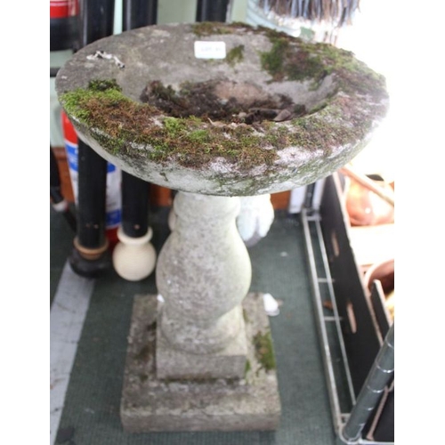 51 - A small garden birdbath