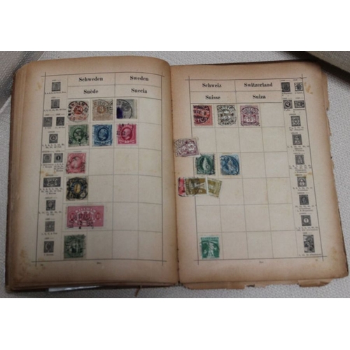 31 - A quantity of stamps, includes loose and small albums