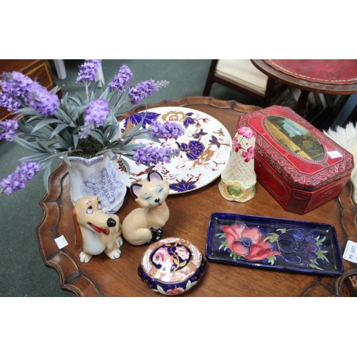 86 - A box of useful and collectible china and assorted items.