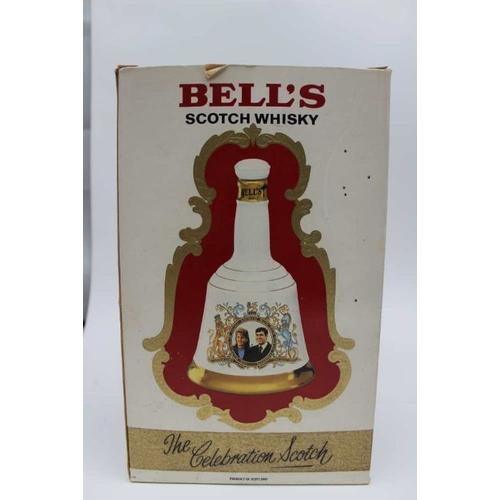 535 - 1986 Bells Decanter for Marriage of Prince Andrew & Sarah Ferguson (boxed), 1 bottle