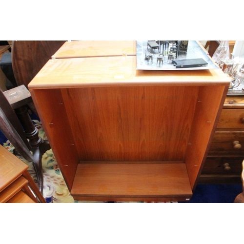 149 - A mahogany wall unit, in two sections, each 81cm wide