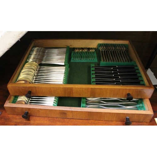 215 - David Mellor for Walker & Hall, an original suite of 'Pride' cutlery 12 place settings housed in a r... 