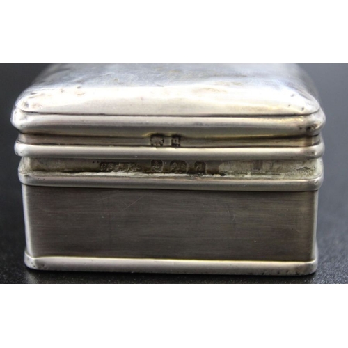 5 - A silver rectangular pill box, Birmingham 1903, 5cm x 3cm, together with a late 20th century circula... 