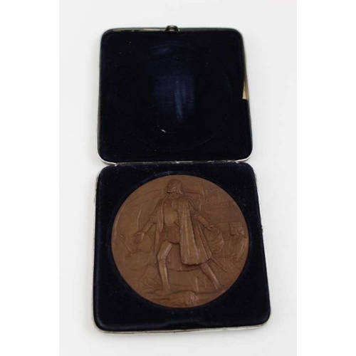 64 - A bronze medal for the 1893 Worlds Columbian Exposition, commemorating the four hundred year anniver... 