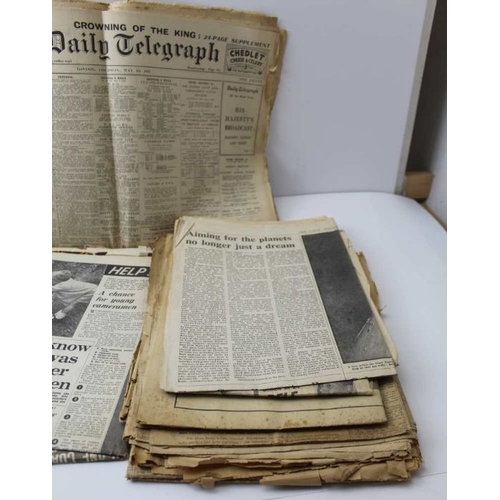 87 - A selection of vintage newspapers on historic dates, includes The Daily Telegraph, May 1937 